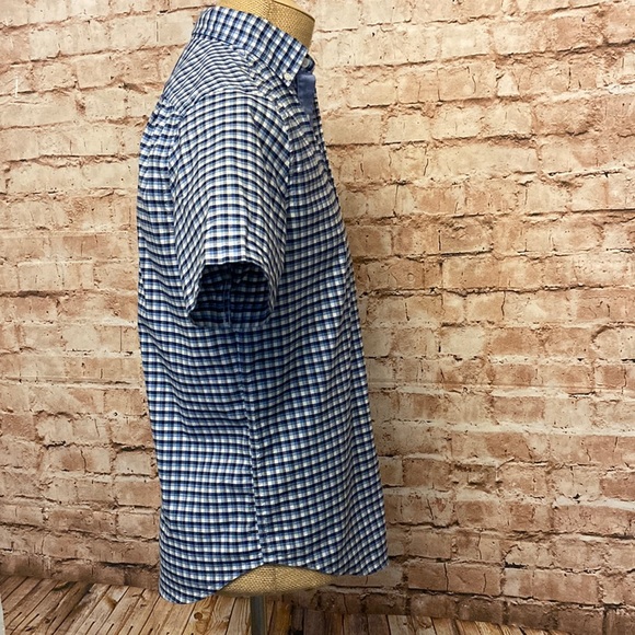 Like new Nautica short sleeve button down shirt - Picture 4 of 6